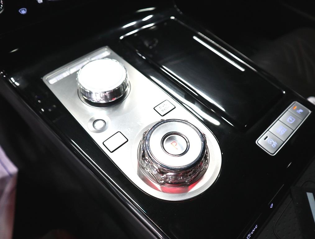 Genesis G80 2025 Negro - Importación desde Corea - HF Imports Iquique - Foto 13