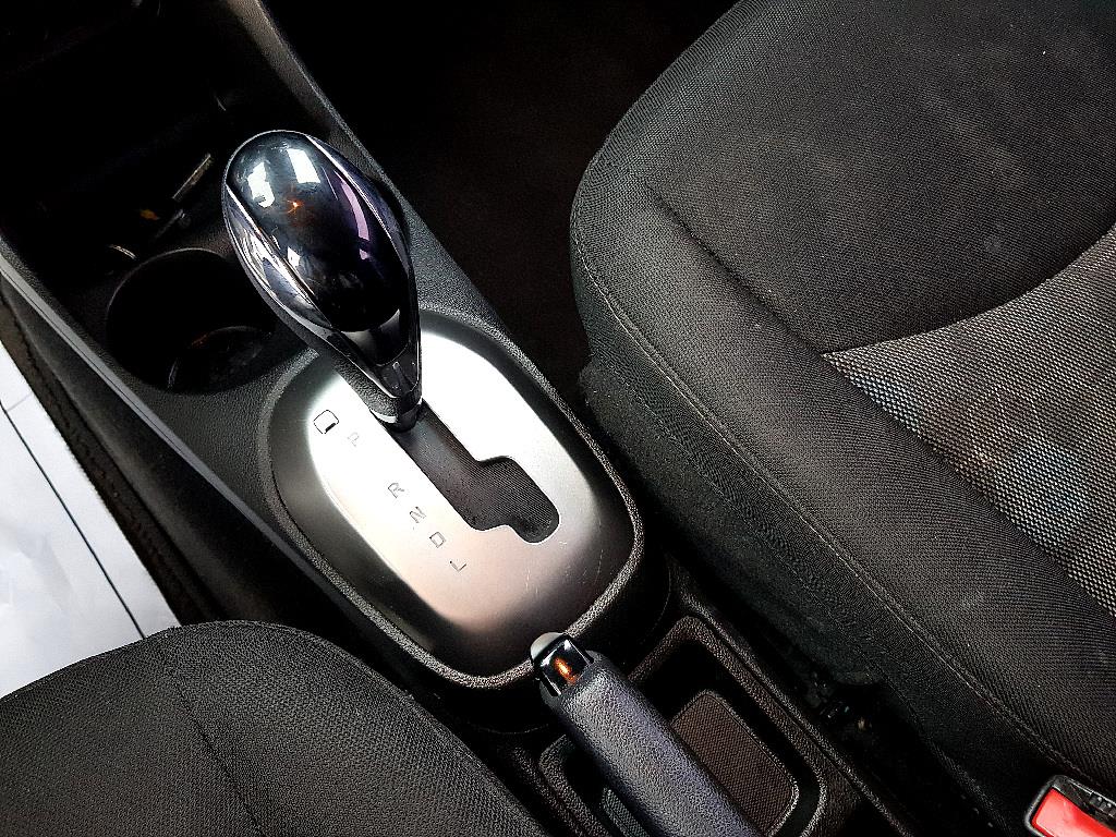 Chevrolet Spark 2016 Blanco - Importación desde Corea - HF Imports Iquique - Foto 16