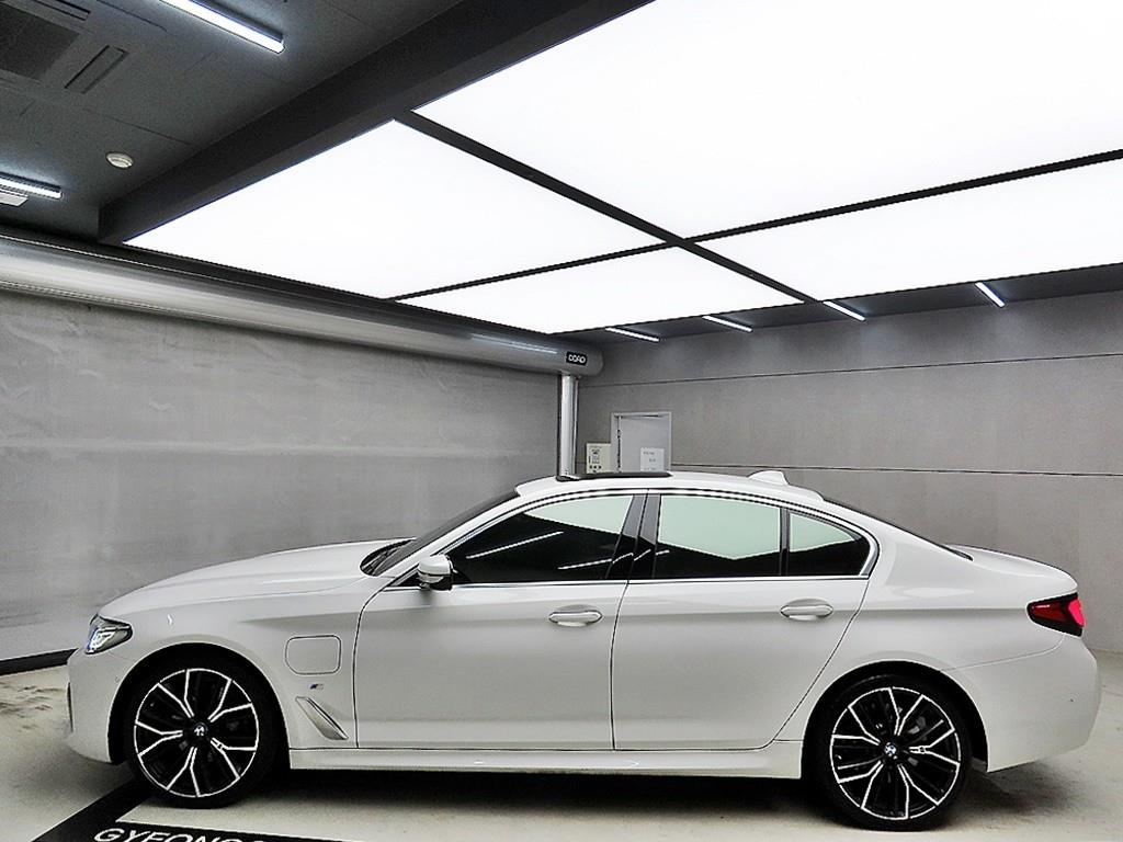 BMW 5 Series - Vista 4