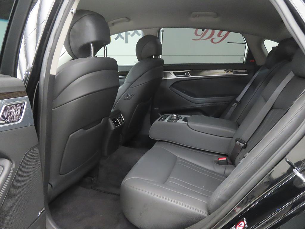 Genesis G80 - Vista 6