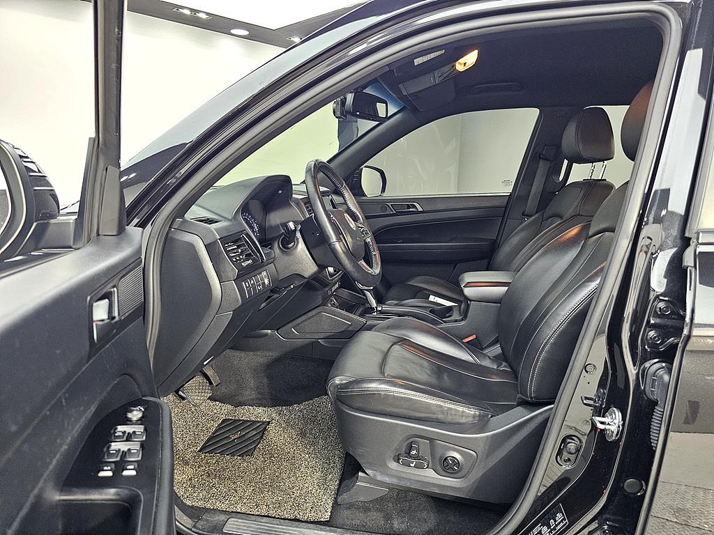 Ssangyong Rexton - Vista 8