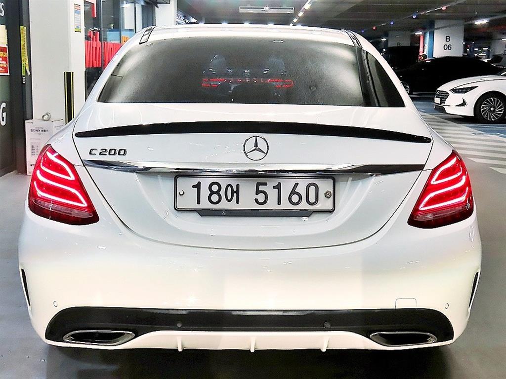 Mercedes Benz C Class - Vista 5