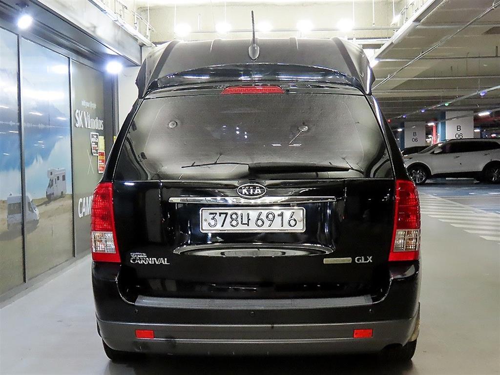 KIA Carnival - Vista 5