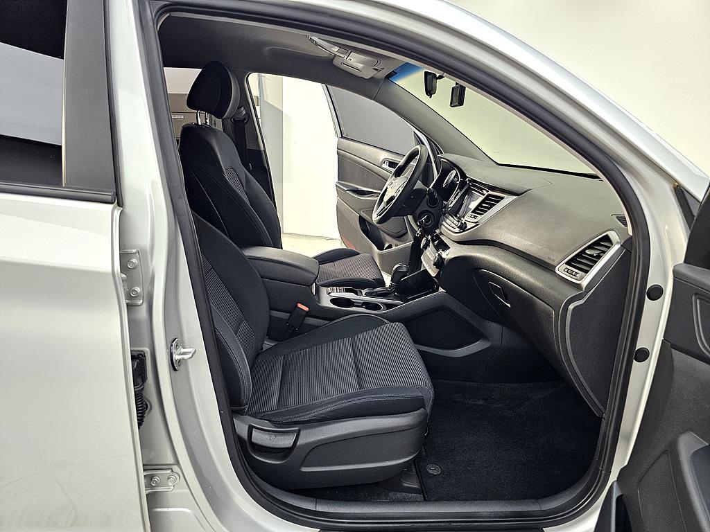 HYUNDAI Tucson - Vista 11