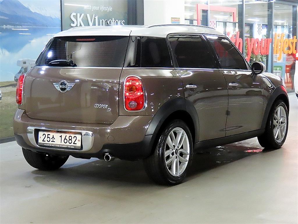 Mini Countryman - Vista 4