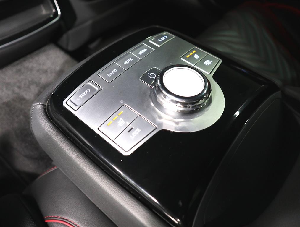 Genesis G80 2025 Negro - Importación desde Corea - HF Imports Iquique - Foto 14