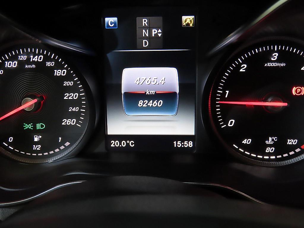 Mercedes Benz C Class - Vista 9