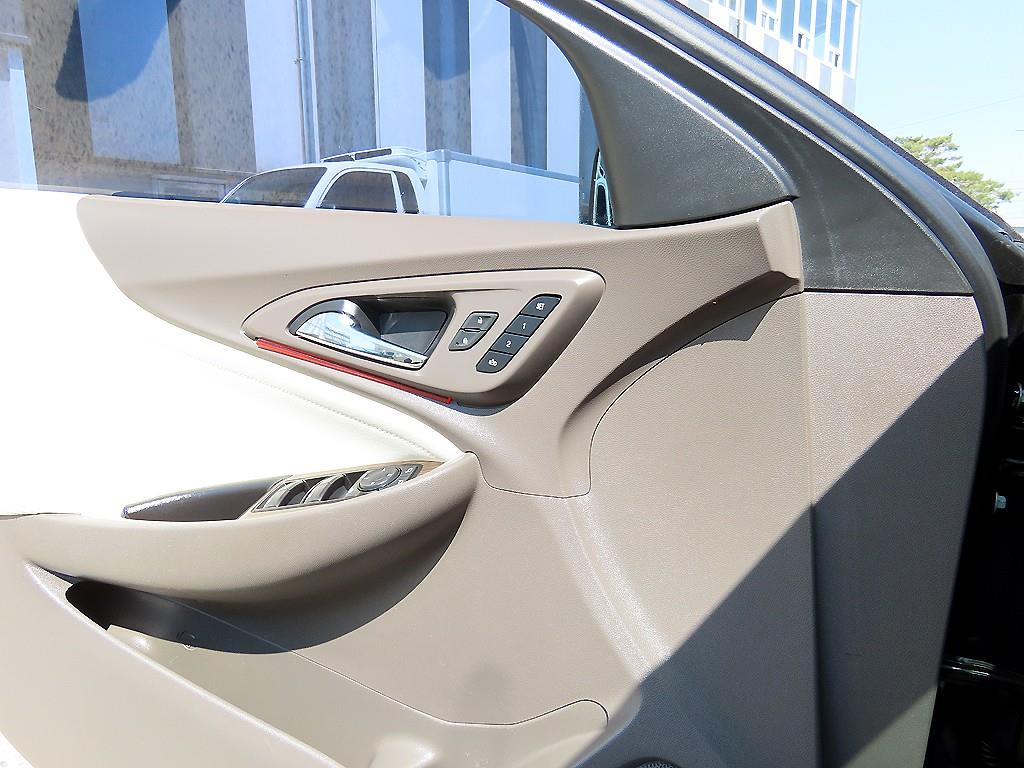 Chevrolet Malibu - Vista 11