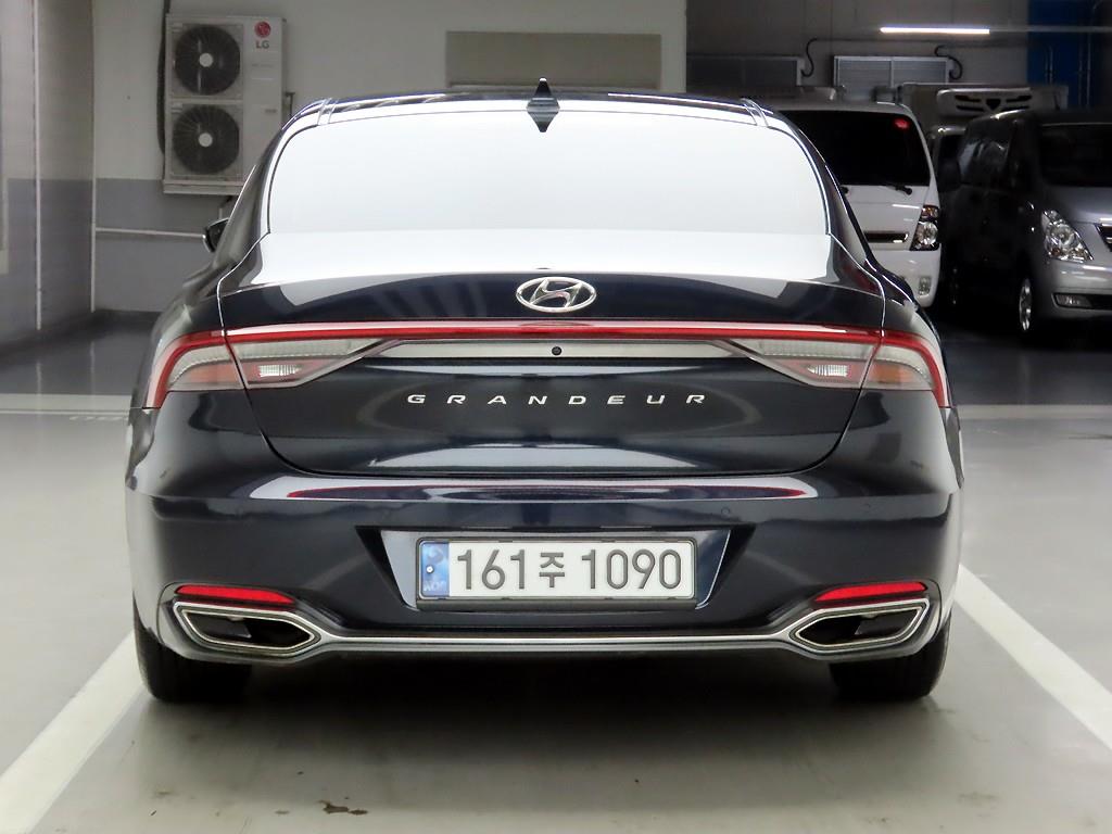 HYUNDAI Grandeur - Vista 3