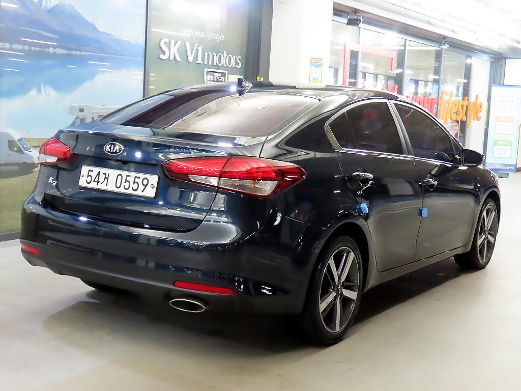 KIA K3 - Vista 4