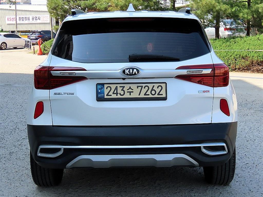 KIA Seltos - Vista 4