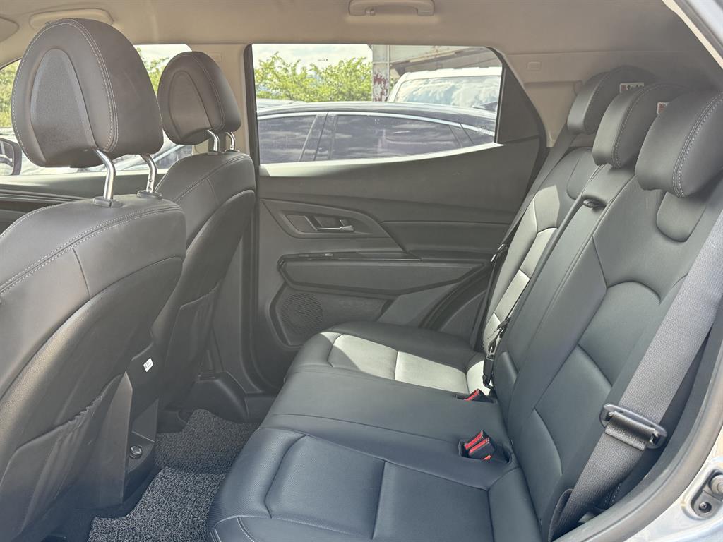 Ssangyong Korando - Vista 11