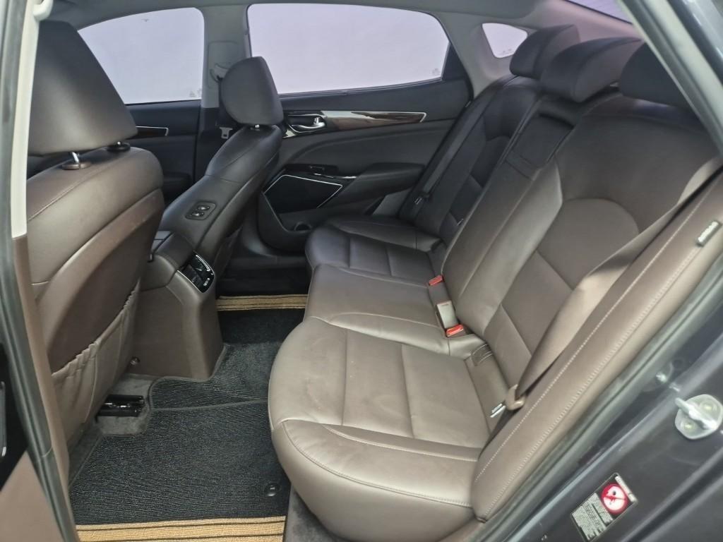 KIA K7 - Vista 12