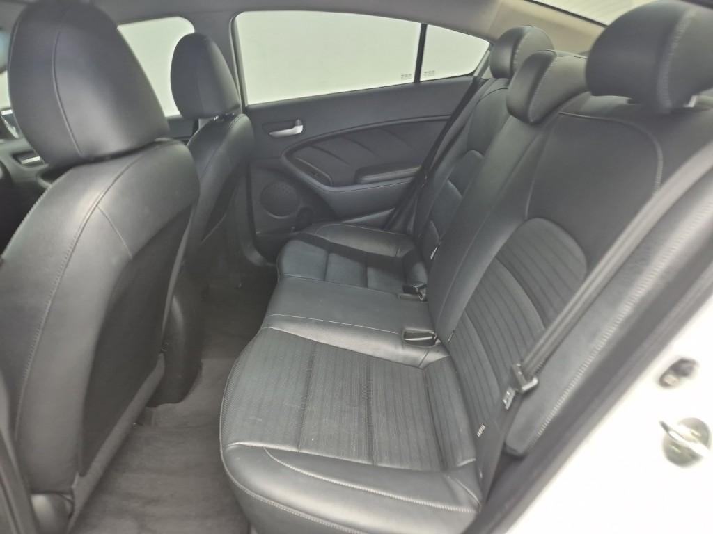 KIA K3 - Vista 12