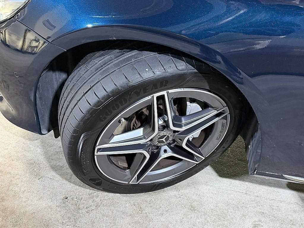 Mercedes Benz E class 2017 Negro - Importación desde Corea - HF Imports Iquique - Foto 20