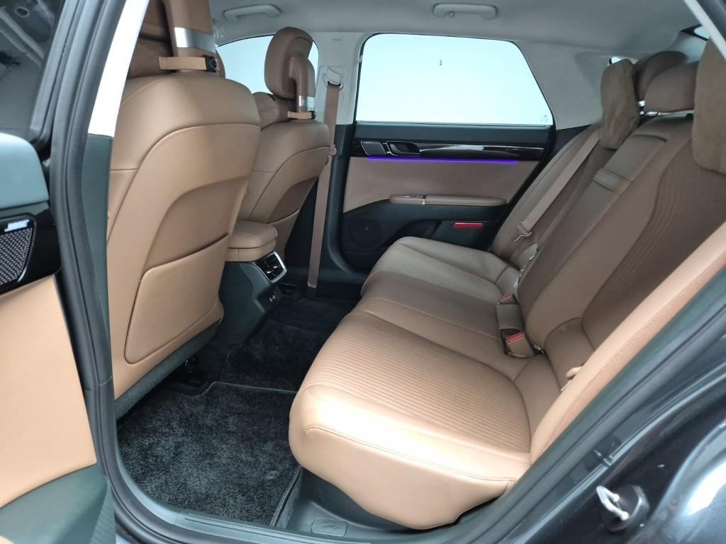 HYUNDAI Grandeur - Vista 7