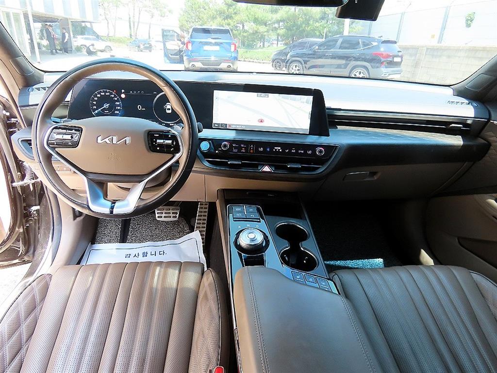 KIA K8 - Vista 7