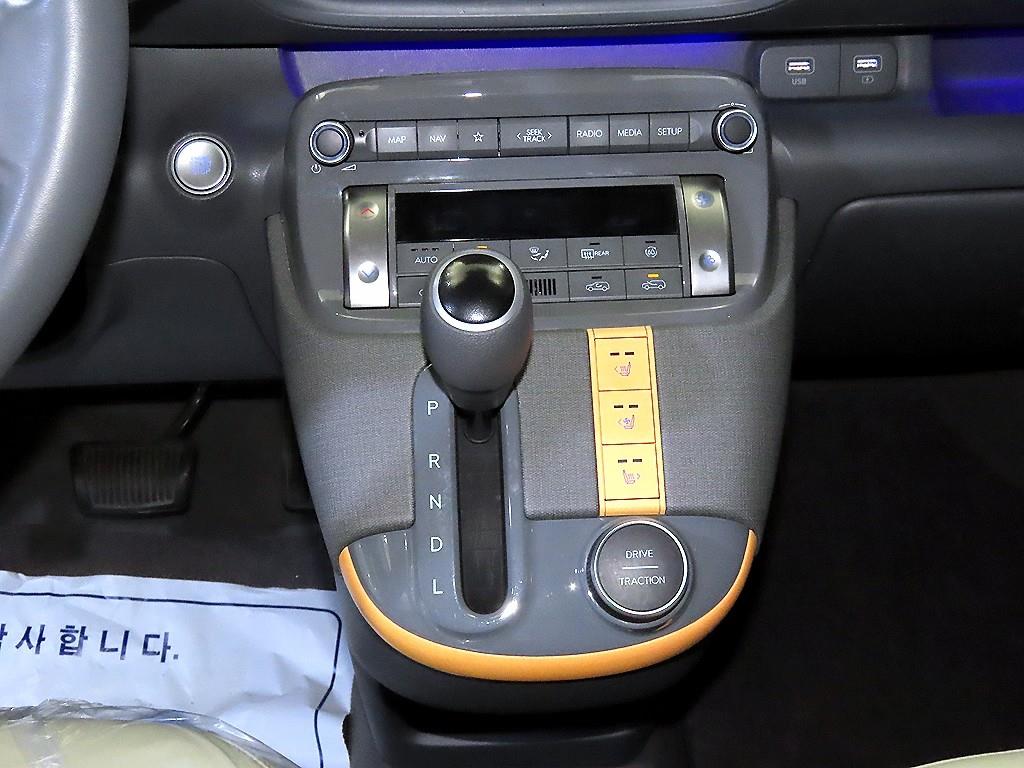 HYUNDAI Casper - Vista 12