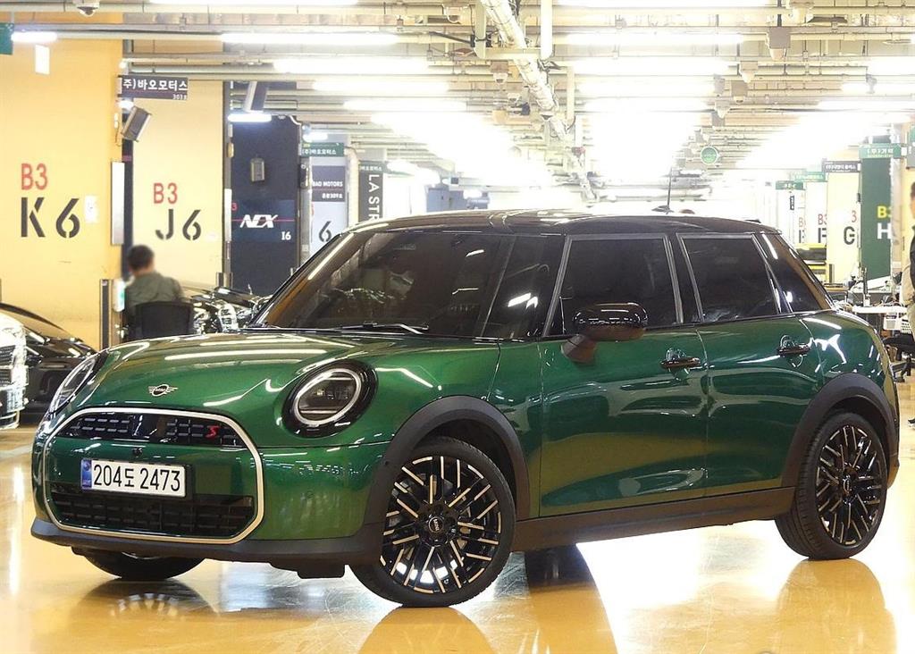 Mini Cooper 2025 Verde - Importación desde Corea - HF Imports Iquique - Foto 1