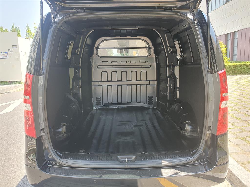HYUNDAI Starex 2020 Negro - Importación desde Corea - HF Imports Iquique - Foto 16