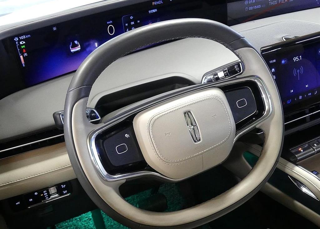 Lincoln Nautilus - Vista 12