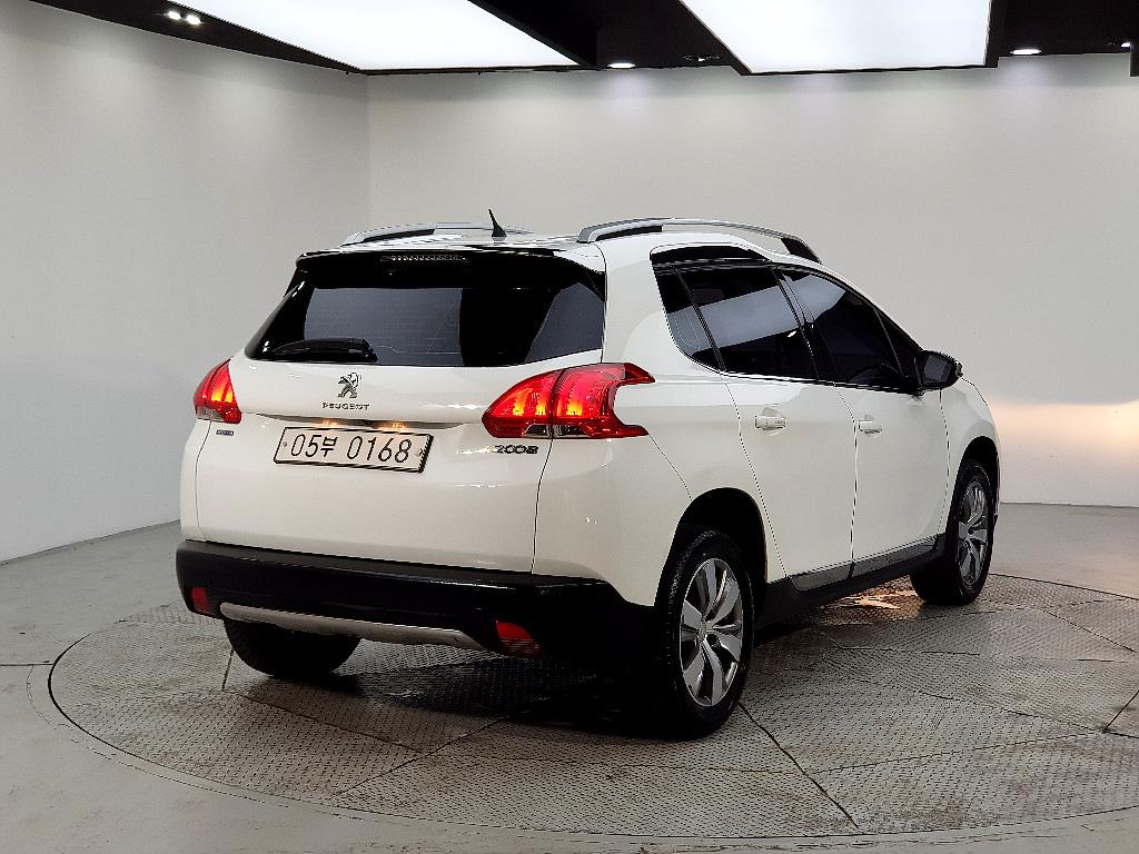 Peugeot 2008 - Vista 4