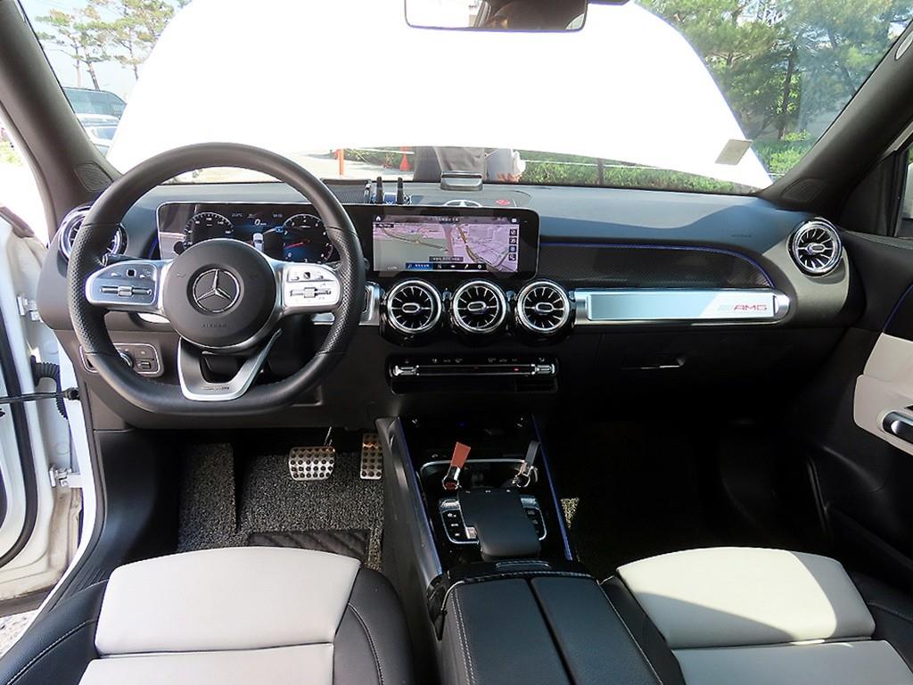 Mercedes Benz GLB Class - Vista 7