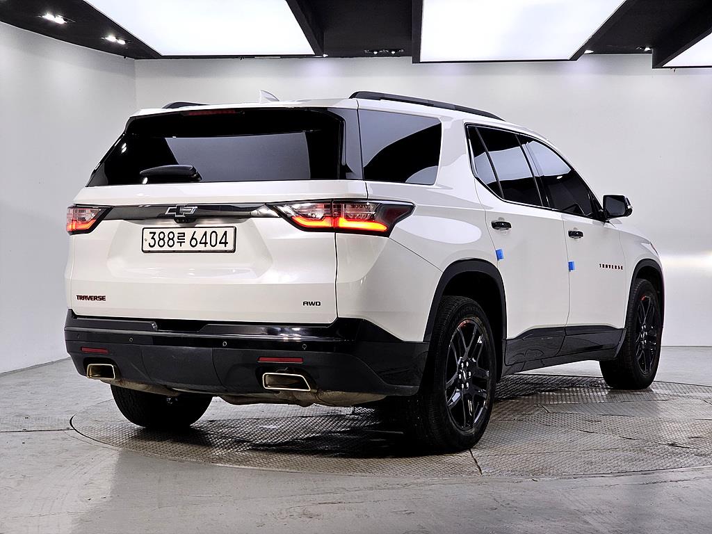 Chevrolet Travers - Vista 4