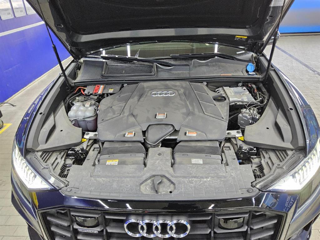 Audi Q8 - Vista 9