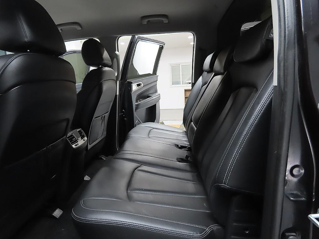 Ssangyong Rexton 2019 Negro - Importación desde Corea - HF Imports Iquique - Foto 10