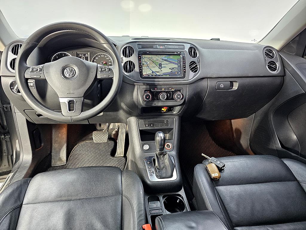 Volkswagen Tiguan - Vista 5