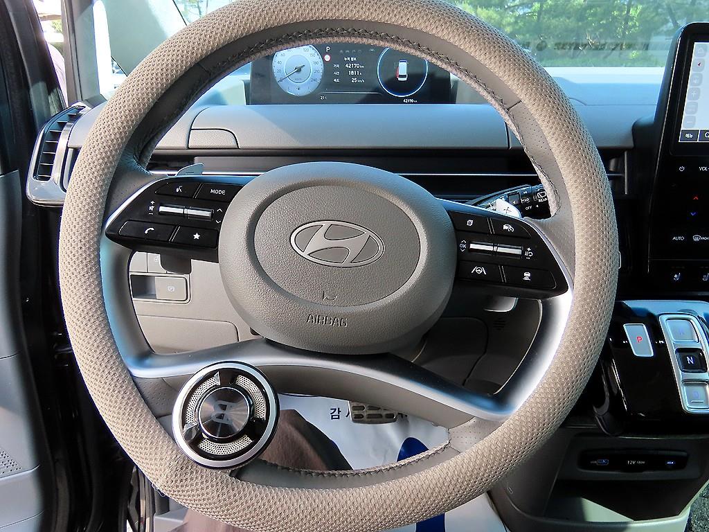 HYUNDAI Staria - Vista 9
