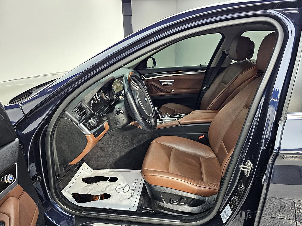 BMW 5 Series - Vista 8