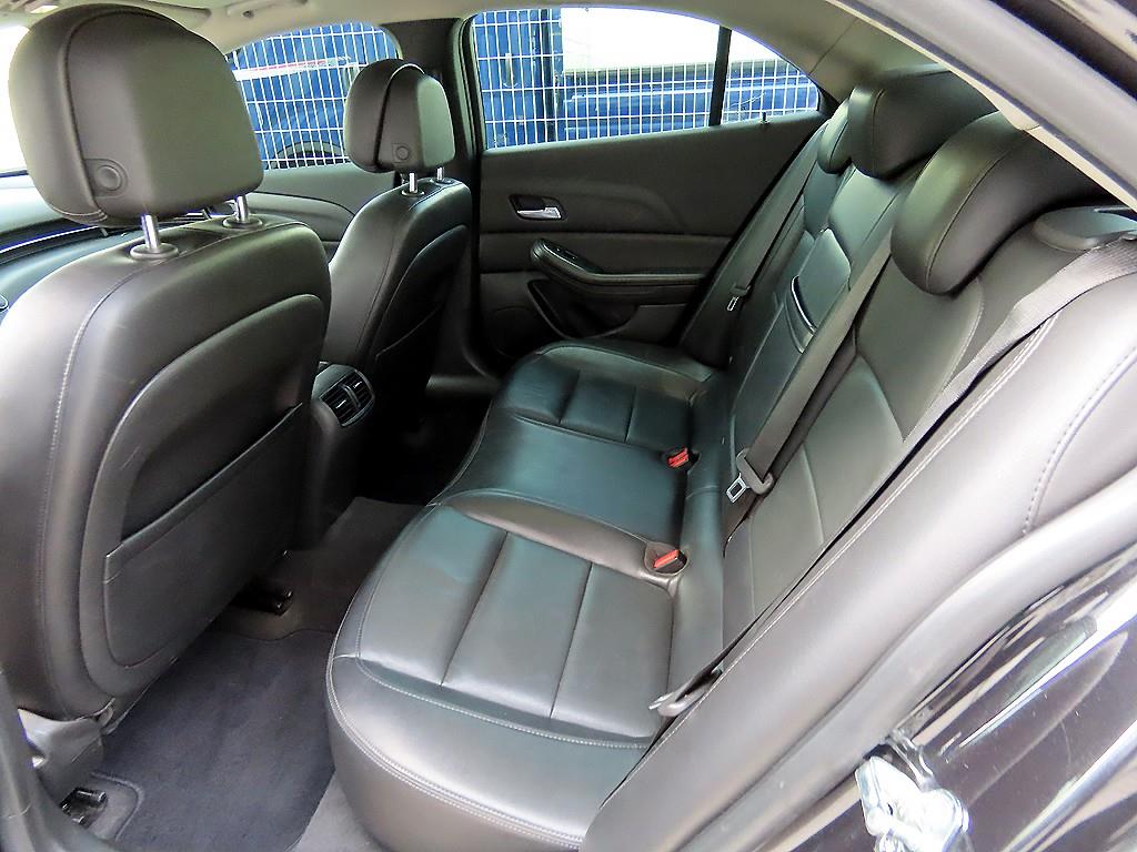 Chevrolet Malibu - Vista 6