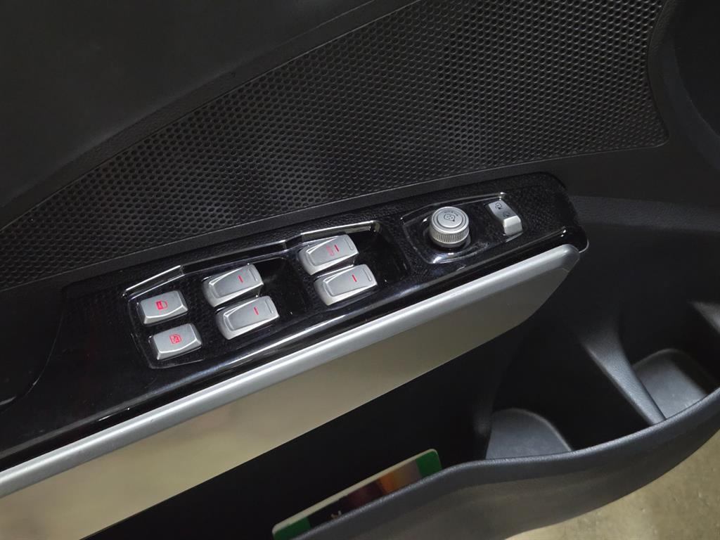 Ssangyong Tivoli 2016 Blanco - Importación desde Corea - HF Imports Iquique - Foto 15