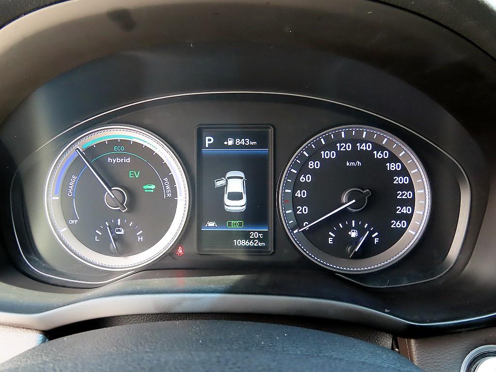 HYUNDAI Grandeur - Vista 9