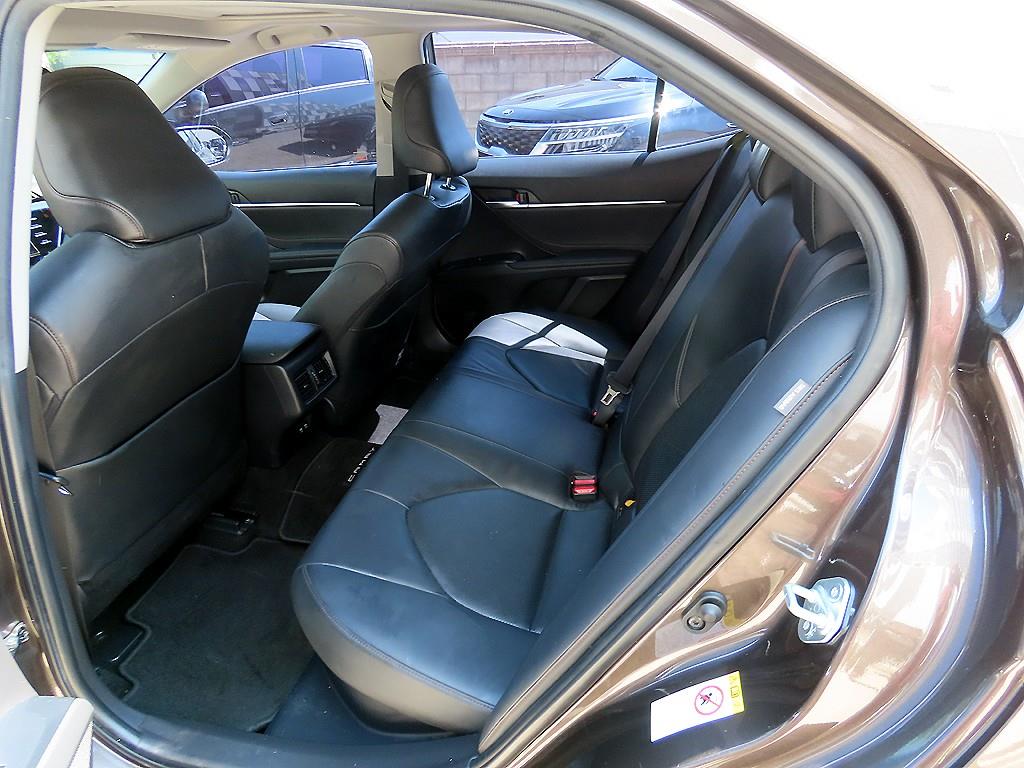 Toyota Camry - Vista 6