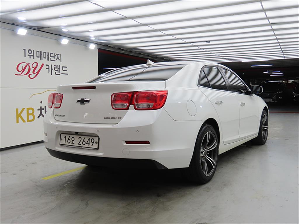 Chevrolet Malibu - Vista 4