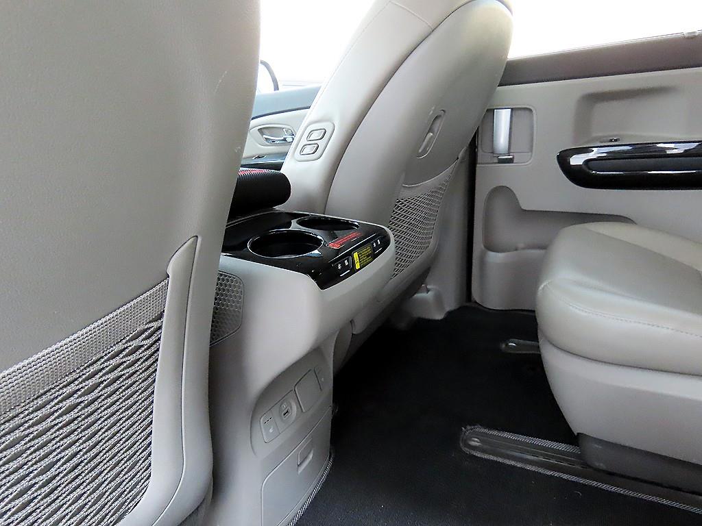 KIA Carnival 2019 Negro - Importación desde Corea - HF Imports Iquique - Foto 17