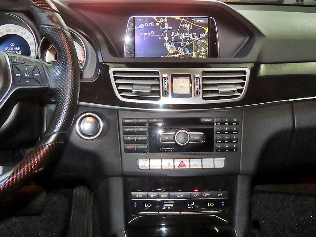 Mercedes Benz E class - Vista 11
