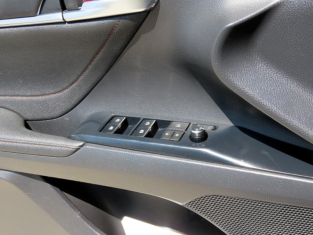 Toyota Camry - Vista 11