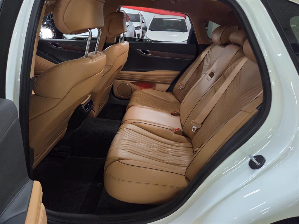 Genesis G80 - Vista 7