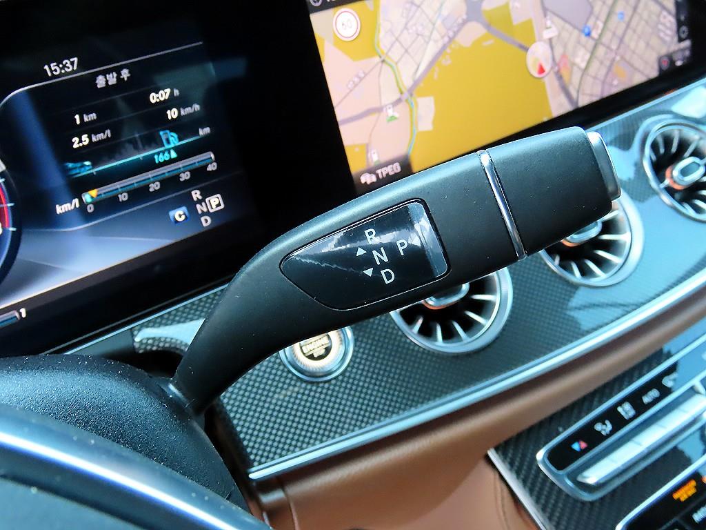 Mercedes Benz E class - Vista 11