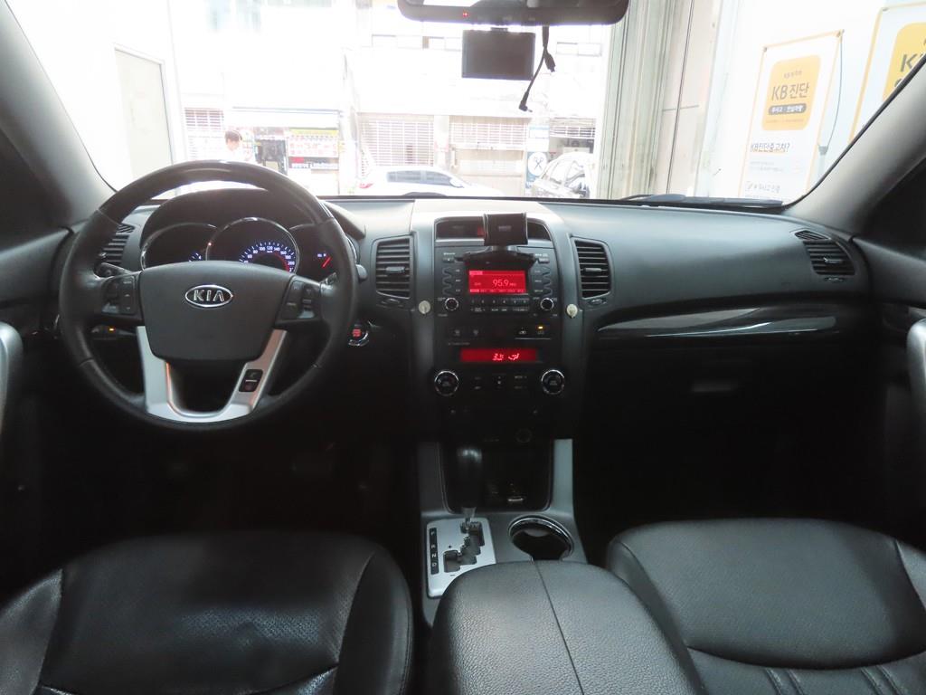 KIA Sorento - Vista 7