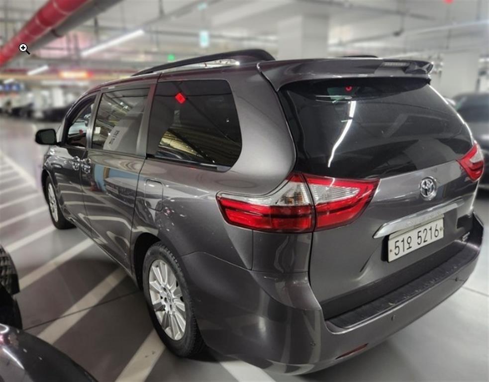 Toyota Siena - Vista 3
