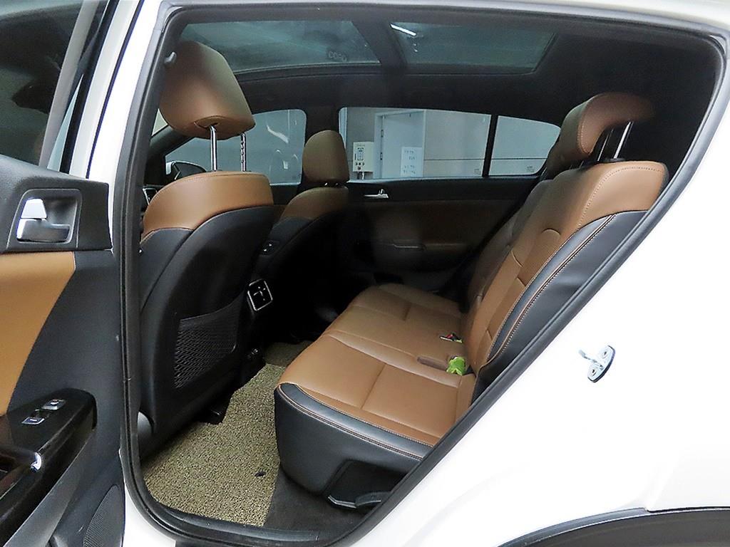 KIA Sportage - Vista 6