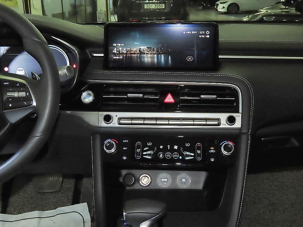 Genesis G70 - Vista 11