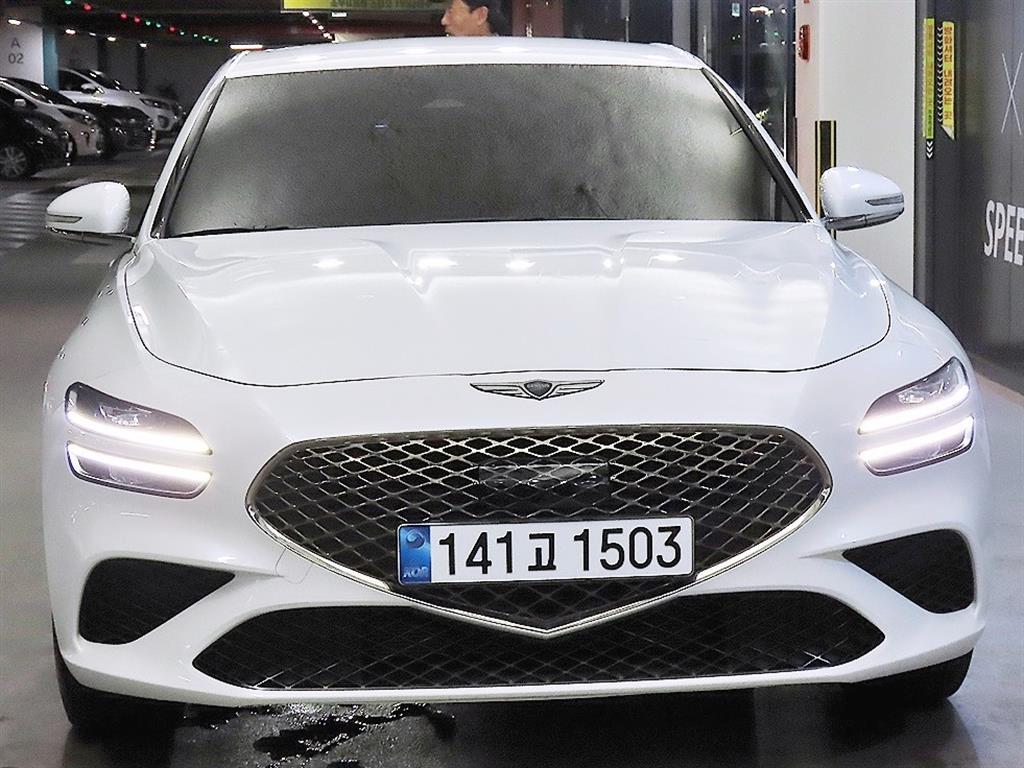Genesis G70 - Vista 2
