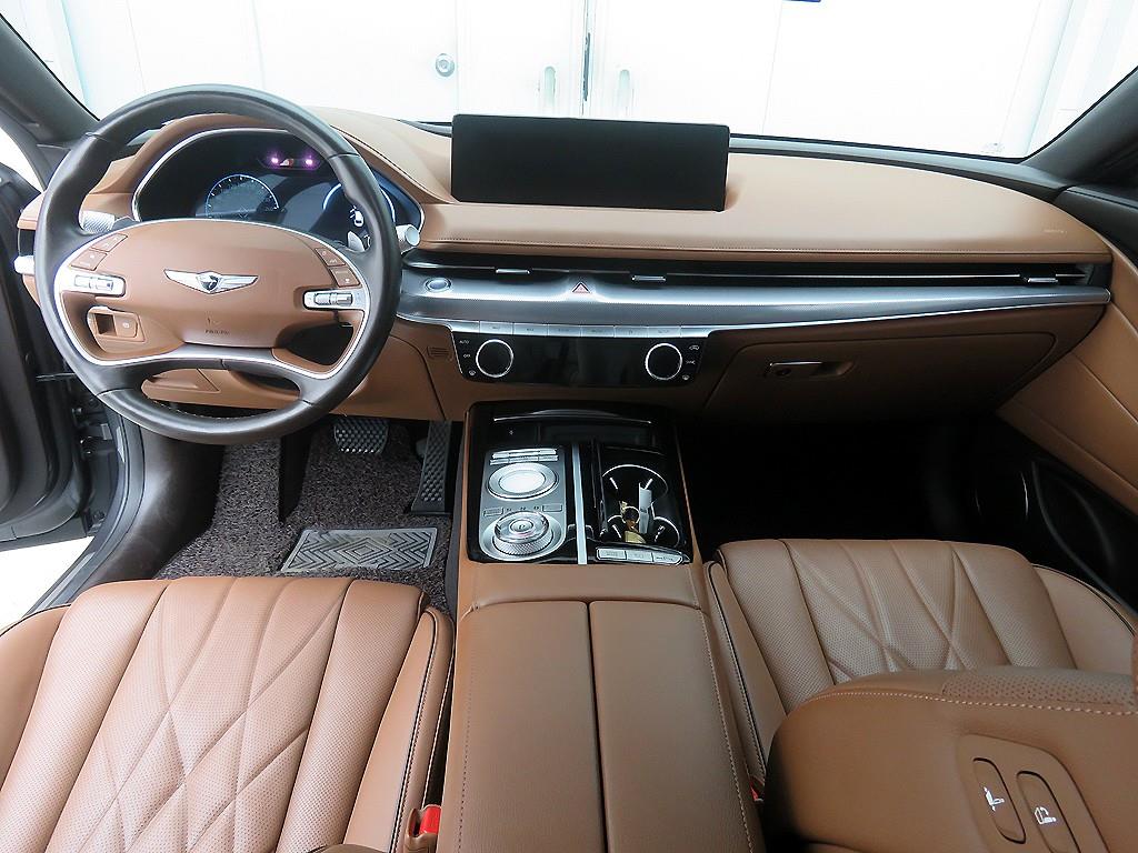Genesis G80 - Vista 8