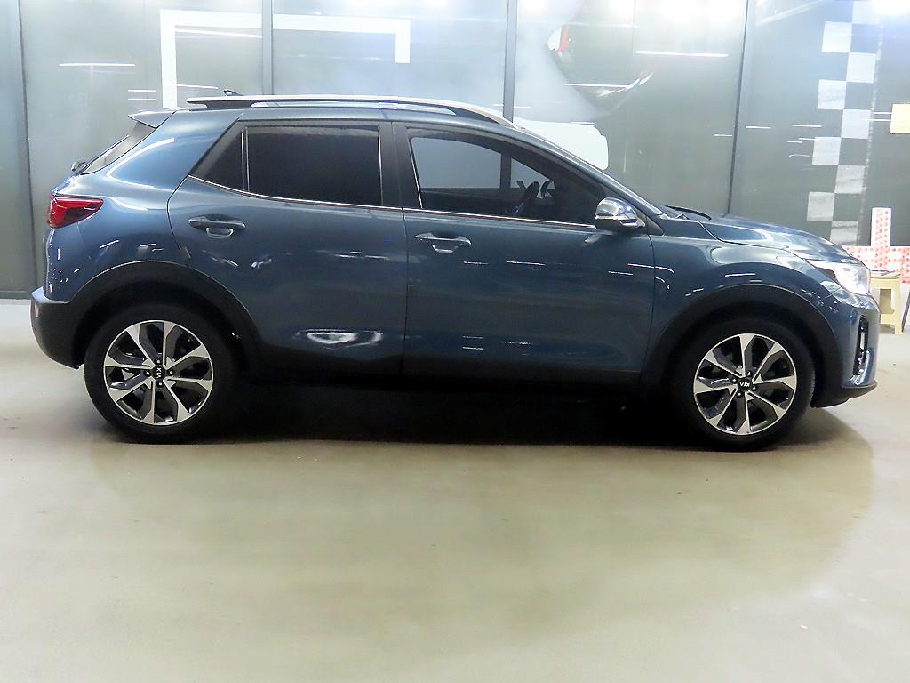 KIA Stonic - Vista 3